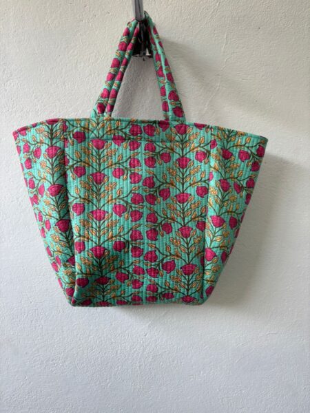 Stylish Professional Tote Bag for Everyday Use and Organization