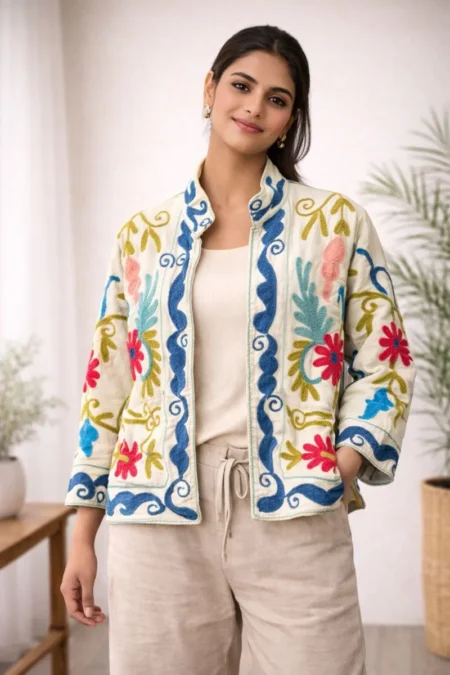 Stylish SUZANI Jacket for Professionals - Versatile & Comfortable